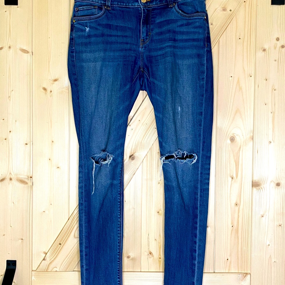 White House Black Market Women’s Jeans. Size 4.
